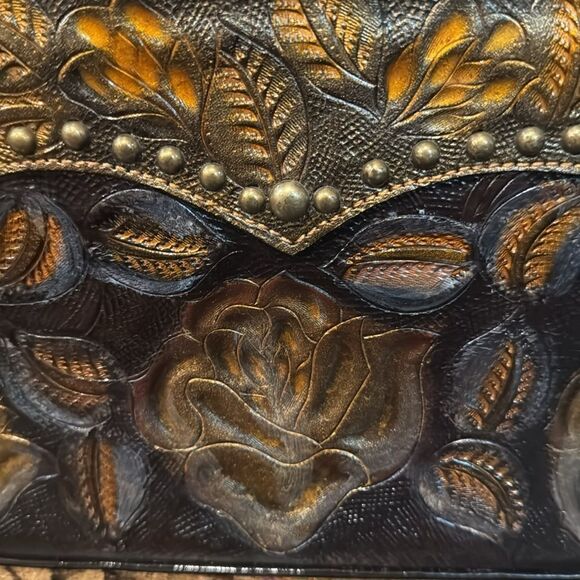 American West Black and Gold Floral Clutch - Picture 13 of 13